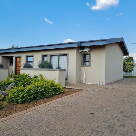 Village Kulture - Guest House Rustenburg Exteriér fotografie